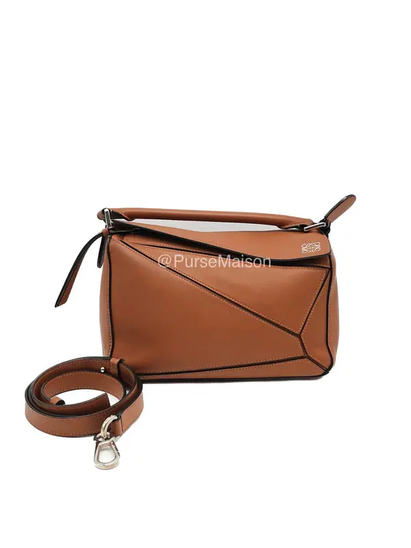 Loewe Puzzle Small Bag in Tan Calfskin Leather and Silver Hardware